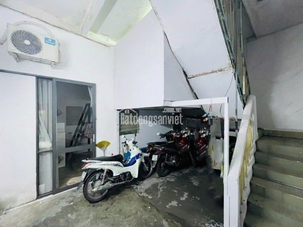 D1733 ⚡️ Giảm 800tr! Nhà trọ 11P sát cầu Ông Lãnh Q1, 30tr/th, 5.2x16m, 22.x tỷ x nhỏ