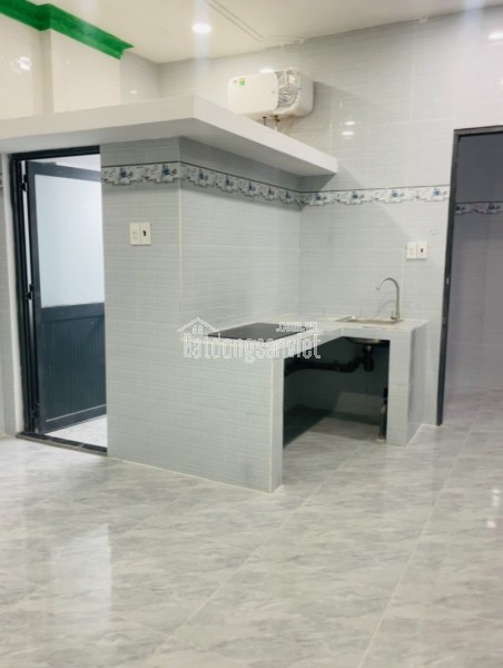 Bán nhà ngõ 85, Đường Lê Văn Việt, Hiệp Phú, Q.9, TP HCM. DT 80m2, 2 tầng, 4PN, 5,65  tỷ, sổ hồng.