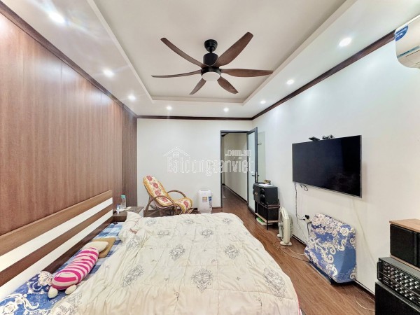 Bán nhà Bát Đàn, 85m2, 3 tầng, mặt tiền 3.3m, 23.5 tỉ, kinh doanh homestay đỉnh