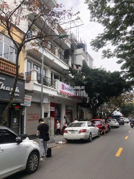 Bán nhà Bát Đàn, 85m2, 3 tầng, mặt tiền 3.3m, 23.5 tỉ, kinh doanh homestay đỉnh