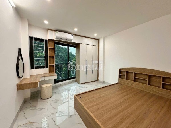 Chính Chủ BánNhà Khu Phân Lô Ô Tô đỗ cửa 5 Tầng Thang Máy – Cạnh Phùng Khoang Trung Văn 9,25 Tỷ