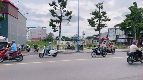 Bán nhà mặt tiền 1900m2 giá 68 tỷ Đường Nguyễn Thị Ngâu