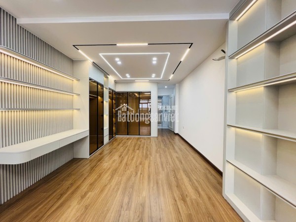 BÁN NHÀ NGÕ 24 KIM ĐỒNG, HOÀNG MAI, 52 M2 , 6 TẦNG TM, MT 5 M, GIÁ 21,2 TỶ,