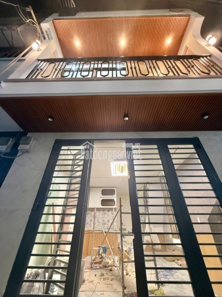 Nhà mới đón Tết, 2 tầng 2 PN chủ tặng nội thất, 24m2 giá chỉ 3 tỷ x