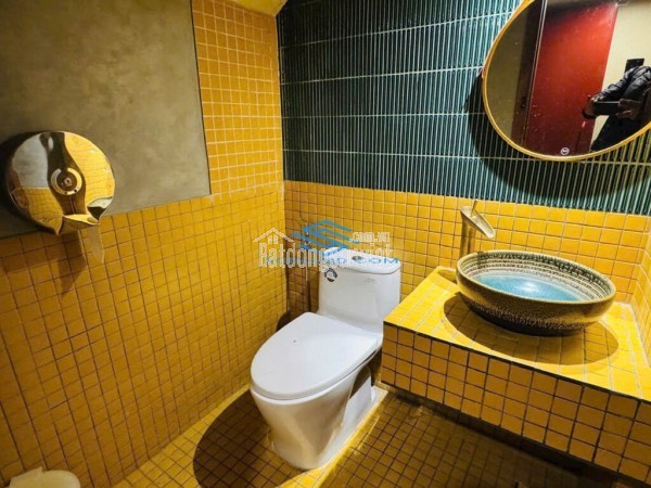 BÁN GẤP! NHÀ PHỐ 4 TẦNG 13 PHÒNG KINH DOANH, ĐANG HỢP ĐỒNG THUÊ DÒNG TIỀN ỔN ĐỊNH – VĨNH TRƯỜNG,