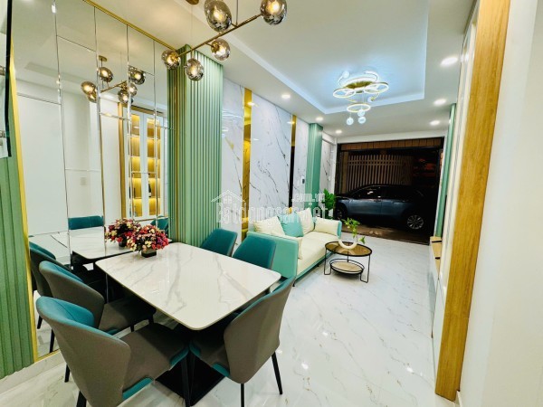 T1741 🔥 sát BV Gia Định Bình Thạnh, SHR, Vuông, HXH, 2 tầng, 2.9x15m, 6.x tỷ