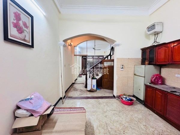 Nguyễn Tuân phân lô Vip, gara, ô tô tránh giá chỉ 20.9 tỷ