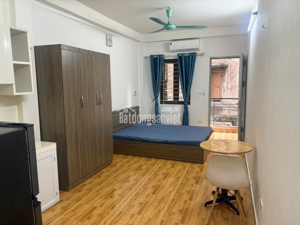 Cho Thuê Ccmn đẹp thoáng ban công giá rẻ Tại 171 Nguyễn Ngọc Vũ, Hoàng Ngân, Lê Văn Lương