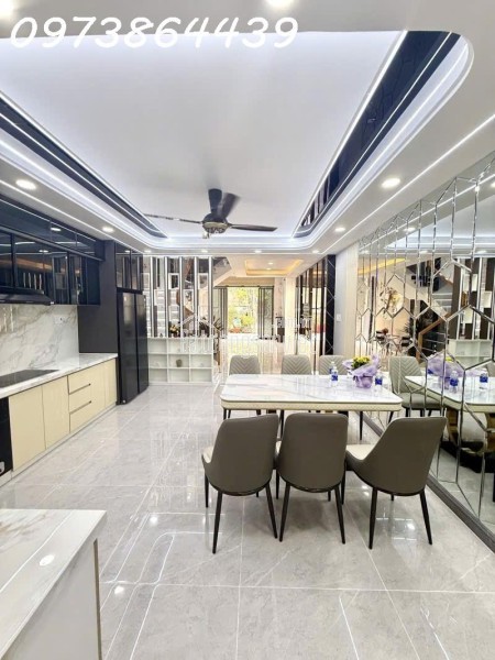 🏕 NHÀ 5 TẦNG SIÊU ĐẸP – HẺM XE TẢI – 7 PN – 107M² – TÂN CHÁNH HIỆP Q12
💰 GIÁ CHỈ 8.5 TỶ (TL)