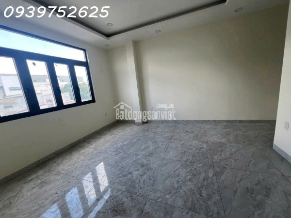 Bán Nhà Đường Quốc Lộ 13 Ngay Vạn Phúc 63m2 5 Tầng Đúc BTCT Ô Tô Vào Nhà Chỉ 8,2 Tỷ