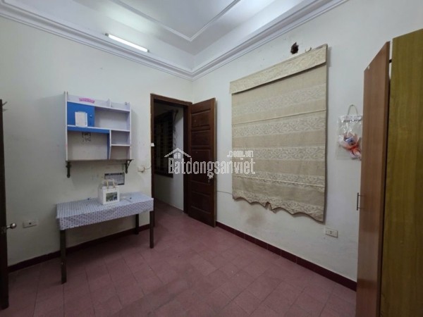 Hiếm- Bán đất Ngọc Lâm- thông phố Nguyễn Văn Cừ- Kinh doanh-Giá đầu tư- 480m 5x tỷ