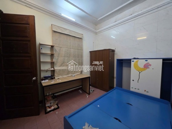 Hiếm- Bán đất Ngọc Lâm- thông phố Nguyễn Văn Cừ- Kinh doanh-Giá đầu tư- 480m 5x tỷ