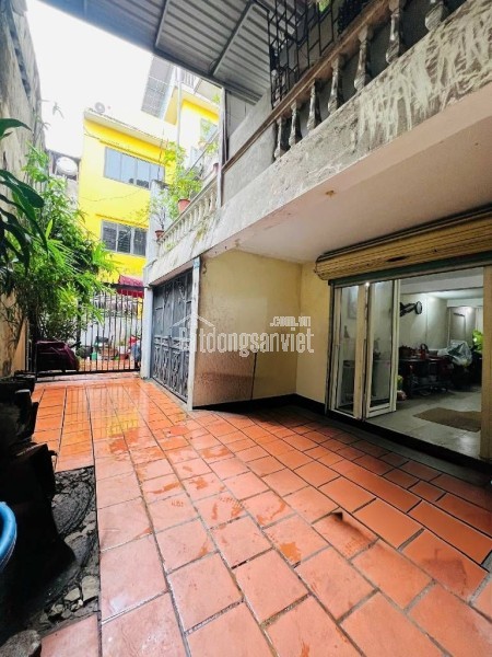 Hiếm- Bán đất Ngọc Lâm- thông phố Nguyễn Văn Cừ- Kinh doanh-Giá đầu tư- 480m 5x tỷ