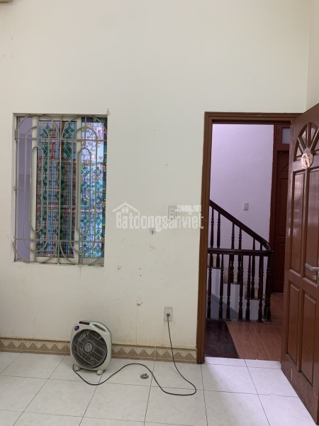 Cho thuê phòng ngõ 110 Trần Duy Hưng khép kín, giá chỉ 3.6tr