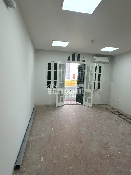 LinhHK cho thuê cửa hàng Phùng Hưng – 80m², mặt tiền 5m