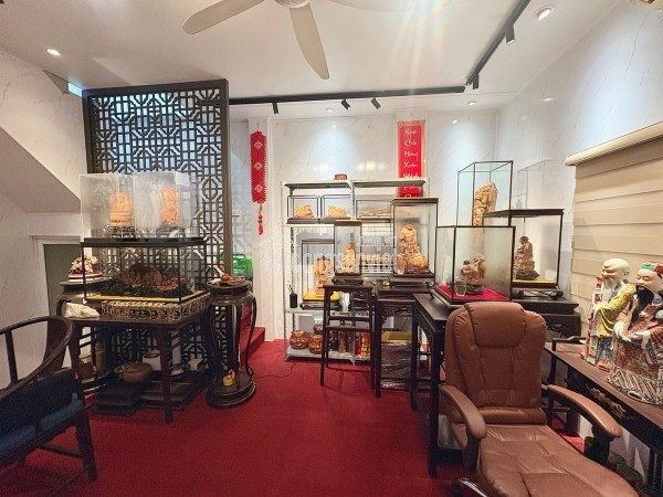 Bán Nhà Đường 8/3. 35/38m2. 5 tầng. mặt tiền 3.7m. giá 8.2 Tỷ Hai Bà Trưng Hà Nội