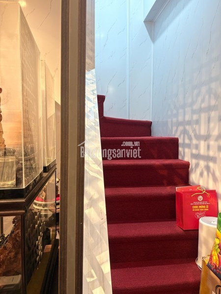 Bán Nhà Đường 8/3. 35/38m2. 5 tầng. mặt tiền 3.7m. giá 8.2 Tỷ Hai Bà Trưng Hà Nội