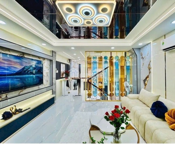 Siêu Phẩm 5 tầng có 9 tỏi x Phạm Văn Chiêu Phường 16 Gò Vấp TP. Hồ Chí Minh.