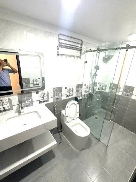 MẶT PHỐ MIMH KHAI HAI BÀ TRƯNG GIÁ 25,5 TỶ 42m2 5 TẦNG THANG MÁY VỪA Ở VỪA KINH DOANH -SPA