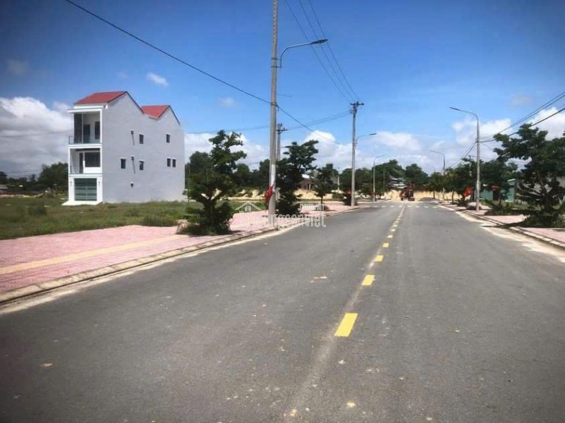 Sụp Hầm Lô DT: 120m2 - MT6m Dài 20m 1,7 Tỷ (85%) Trần Thủ Độ - An Dương Vương - Điện Bàn - Quảng Na