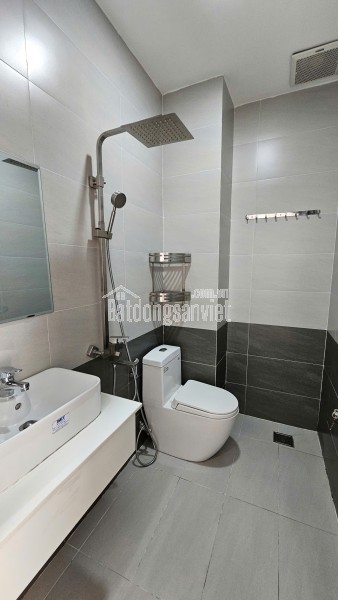 BÁN NHÀ 178 M2 MẶT TIỀN ĐƯỜNG SỐ TÂN QUY  QUẬN 7 NHỈNH 23TỶ