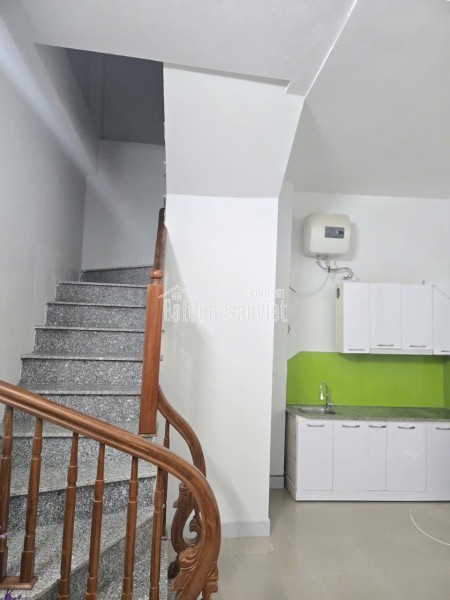 Cho thuê nhà ngõ 325 Kim Ngưu 40m² x 3 tầng, 4PN, 3 vệ sinh, 16 Triệu