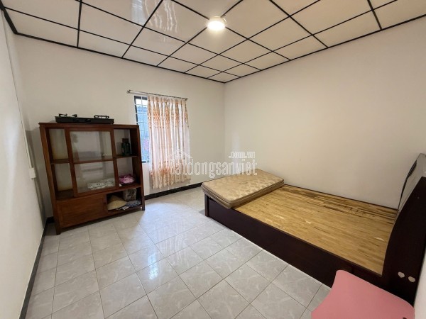 Cho thuê nhà mặt tiền đường Mạc Đĩnh Chi. P 4 tp đà lat