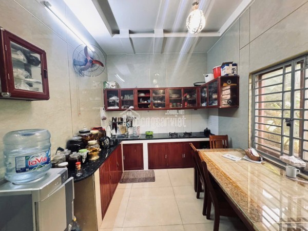 CĂN GÓC 5 TẦNG THANG MÁY – KẾ CÔNG VIÊN PHẠM VĂN ĐỒNG, THỦ ĐỨC  120M²  ĐƯỜNG 10M  GIÁ 14 TỶ