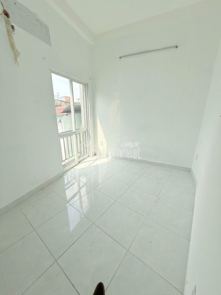 DÒNG TIỀN THU NHẬP TỐT - DIỆN TÍCH LỚN - 4 TẦNG  BTCT - SỔ NỞ HẬU.
P. BÌNH LỢI TRUNG