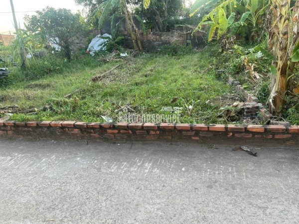 Bán gấp mảnh đất thôn Thanh Trí, Minh Phú, Sóc Sơn. Gần chợ, đường rộng oto đỗ