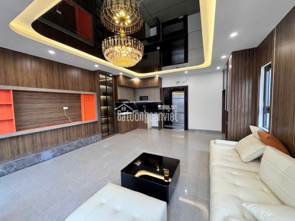 HOT!BÁN NHÀ PHÚ DIỄN,ĐH TÀINGUYÊN,T.MÁY,OTO,DT:50M2x6T,MT=5m, 8,4ty