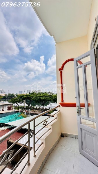 Bán căn góc ngang 4,3m, 3 lầu đúc, hẻm đẹp Âu Dương Lân P3-Q8