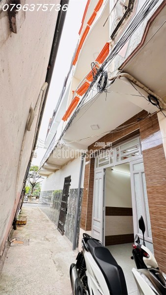 Bán căn góc ngang 4,3m, 3 lầu đúc, hẻm đẹp Âu Dương Lân P3-Q8