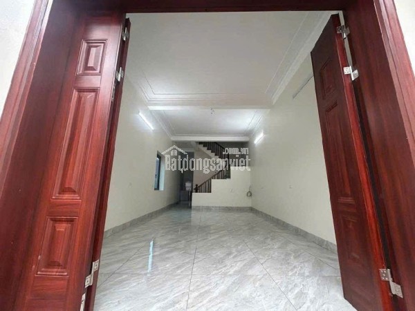 🔥BÁN  NHÀ 3 TẦNG CỔ DƯƠNG MỚI TOANH, Ô TÔ NGỦ TRONG SÂN. NGAY CHỢ CỔ DƯƠNG