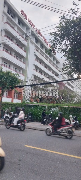 ► MT Núi Thành khu Đại Học, 230m2, ngang 8.2m, 3 mặt thoáng, Giá Đầu Tư 112tr/m2