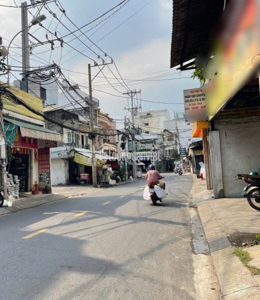 Bán mặt tiền KD ngay trung tâm Tân Phú, giáp Tân Bình, 132m2 KLG, Ngang khủng 5.2m, 4 tầng, Chỉ