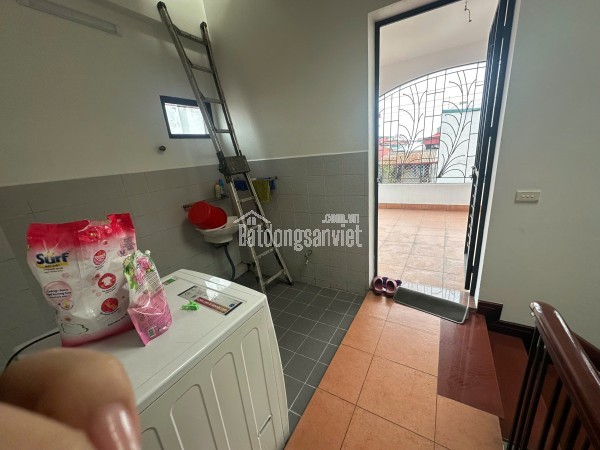 LinhHK cho thuê 50m² Hàng Thiếc 2 ban công, 2 mặt thoáng