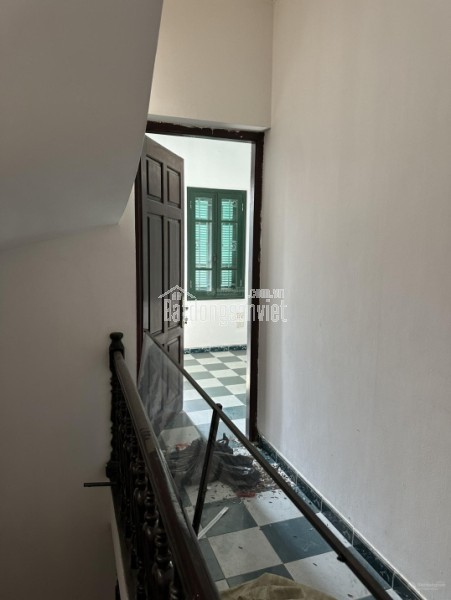 LinhHK cho thuê 50m² Hàng Thiếc 2 ban công, 2 mặt thoáng