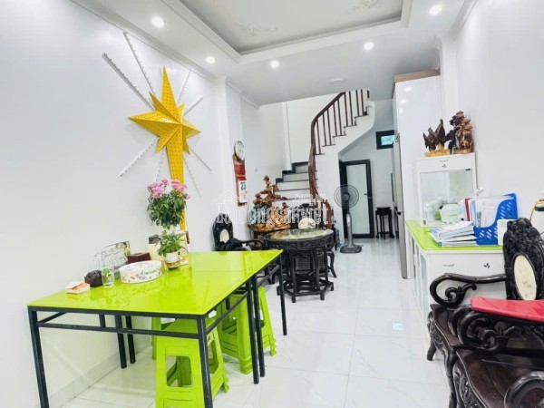 Nhà Đep Bắc Từ Liêm, Ô Tô Đỗ Cửa, 5 Tầng, Diện Tích 30M2 Giá 6,3 Tỷ( Có Thương Lượng)