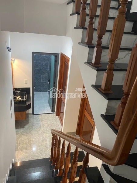 BÁN NHÀ CĂN GÓC 2 TẦNG HẺM HƯƠNG LỘ NGỌC HIỆP - NHA TRANG