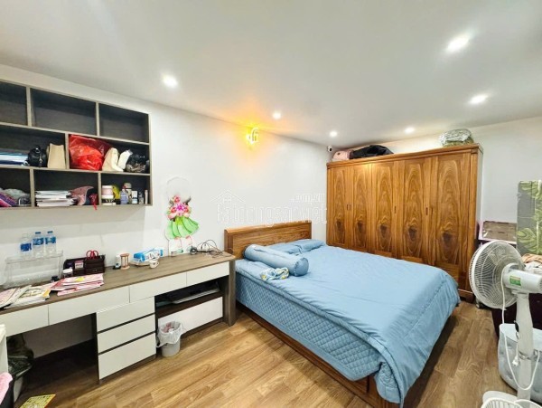 Bán nhà Hoàng Quốc Việt - Cầu Giấy - 45m2 - 5 tầng - 13 tỷ