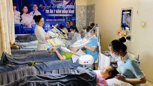 Spa Quận 11 cần sang nhượng Địa chỉ : 285 Lãnh Binh Thăng, p8, quận 11. Tphcm