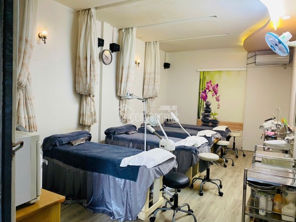 Spa Quận 11 cần sang nhượng Địa chỉ : 285 Lãnh Binh Thăng, p8, quận 11. Tphcm