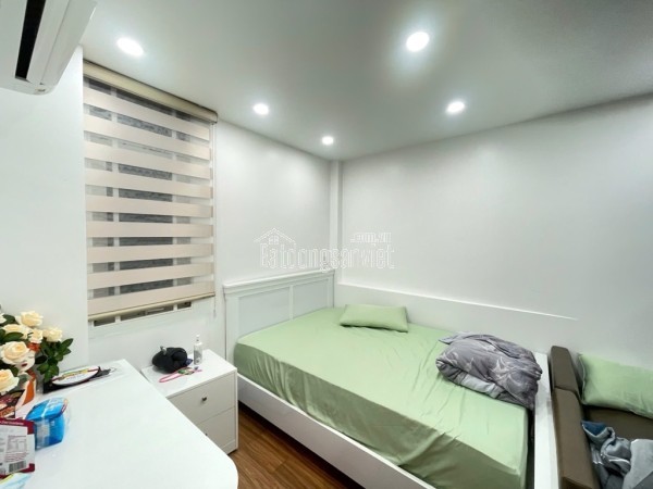 Nhà 4 tầng, 50m2, đường TÂN KỲ TÂN QUÝ, Quận TÂN PHÚ, SÀI GÒN, hơn 5 TỶ.