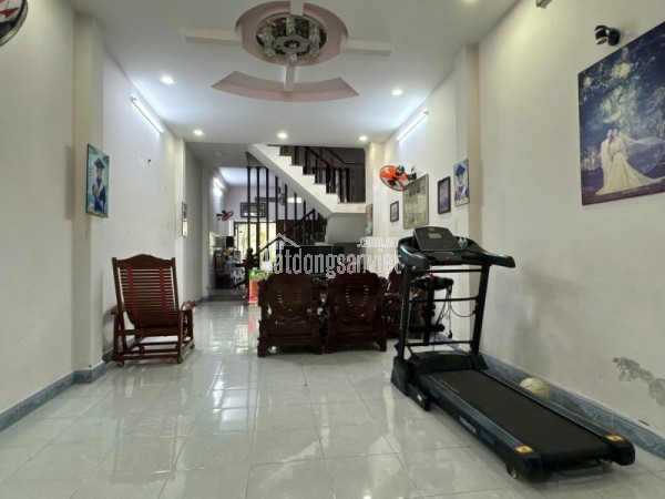 Bán nhà 2 tầng đường số 13, Phường Linh Xuân, Thủ Đức, TP HCM. DT 100m2  giá chỉ 6,85  tỷ, sổ hồng