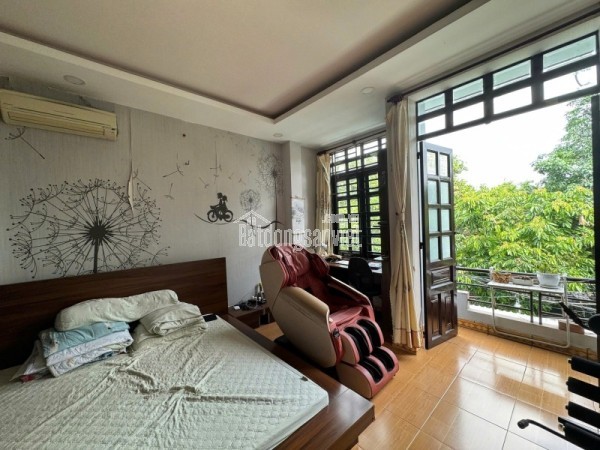 Bán nhà 2 tầng đường số 13, Phường Linh Xuân, Thủ Đức, TP HCM. DT 100m2  giá chỉ 6,85  tỷ, sổ hồng