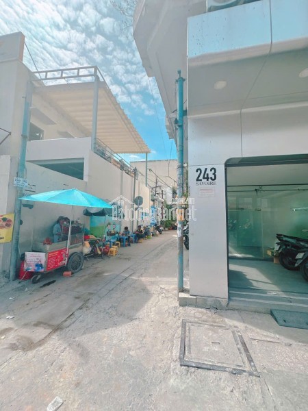 243/28 phan đình Phùng p 15 phú nhuận 
chính chủ bán 166m 15.9 tỉ