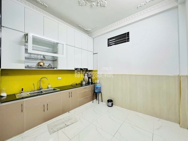 CỰC HIẾM - Nhà Trung tâm Cầu Giấy - Mặt ngõ ô tô kinh doanh - 45m2 - 4T - Chỉ 14.86 tỷ