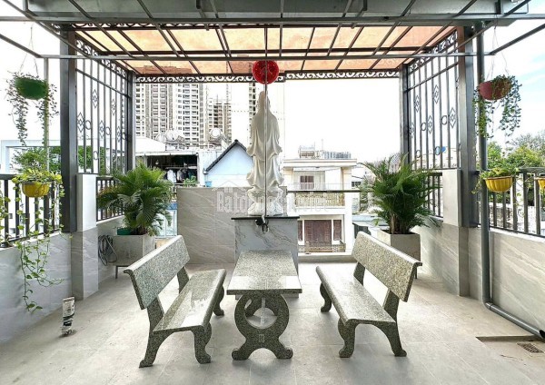 Bán Nhà Mặt Tiền Kinh Doanh P6 Quận 10, Ngay Chợ Nguyễn Tri Phương – 4 tầng - 45m2.