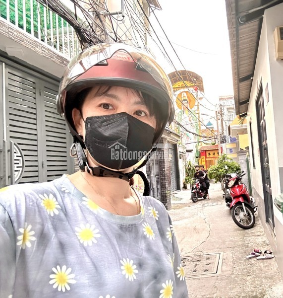 DUY NHẤT NHÀ BÁN BẾN VÂN ĐỒN- XE HƠI ĐẬU CỬA- LƯU THÔNG KHÁNH HỘI- HOÀNG DIỆU GẦN TRƯỜNG ĐẠI HỌC